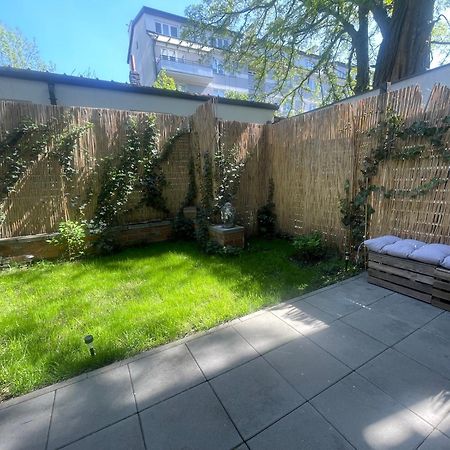 Garden Place Apartment Варшава Екстериор снимка