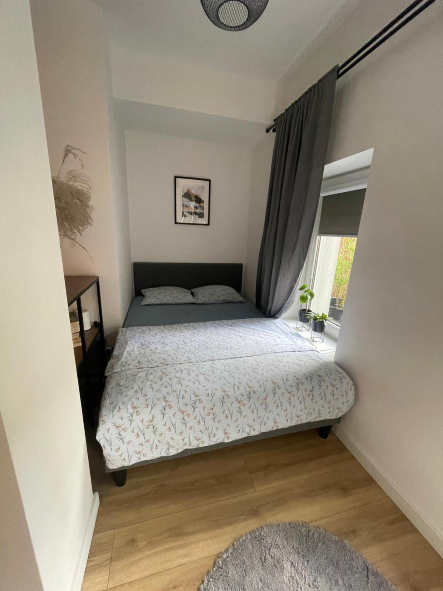 Garden Place Apartment Варшава Екстериор снимка