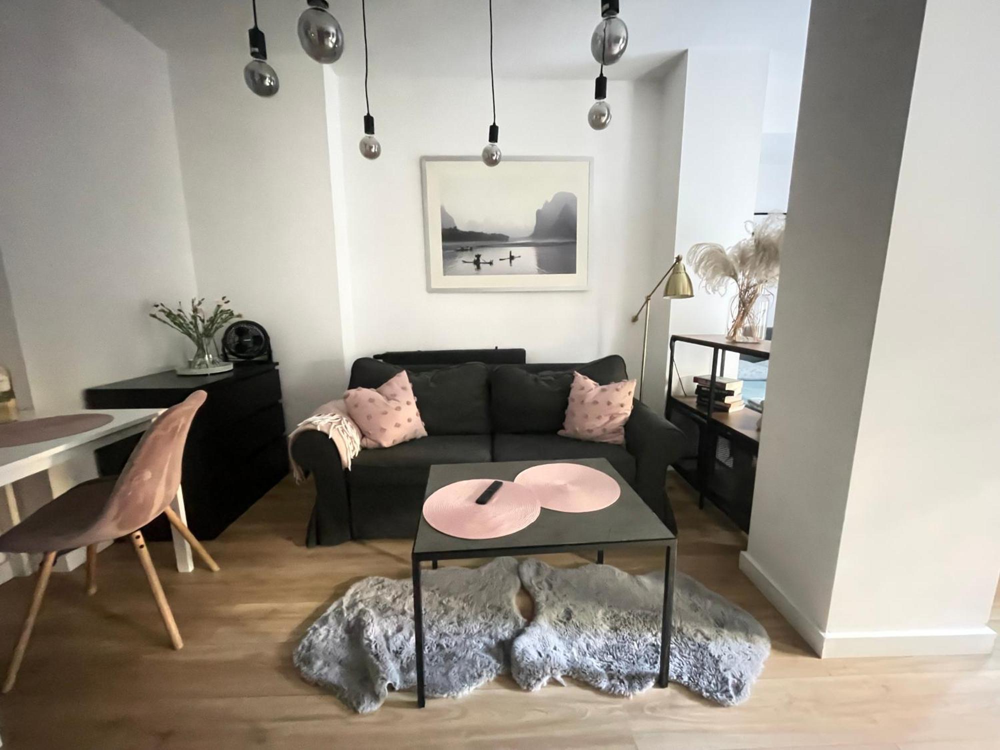 Garden Place Apartment Варшава Екстериор снимка